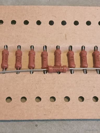 Резистор МЛТ-0,5 (560 кОм, цена за 1шт).