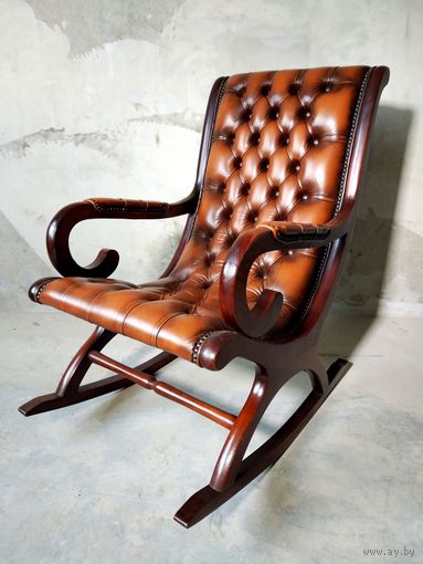 Английское кожаное кресло качалка Честерфилд