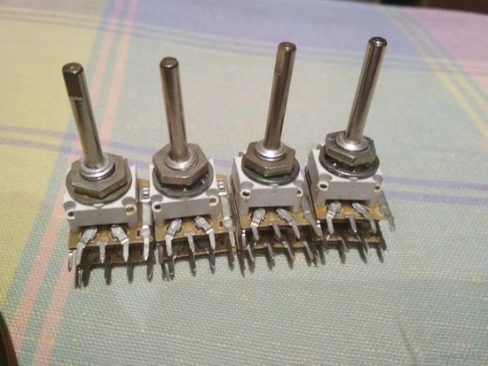 Резистор поворотный переменный сдвоенный СП3-33И
