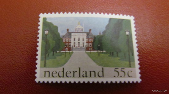 Нидерланды 1981г. Королевский дворец в Гааге