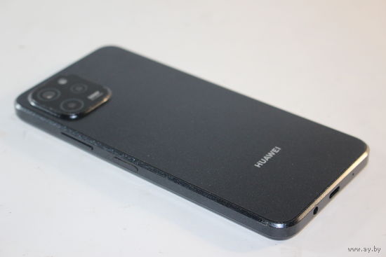 Смартфон Huawei Nova Y61 EVE-LX9N 4GB/64GB