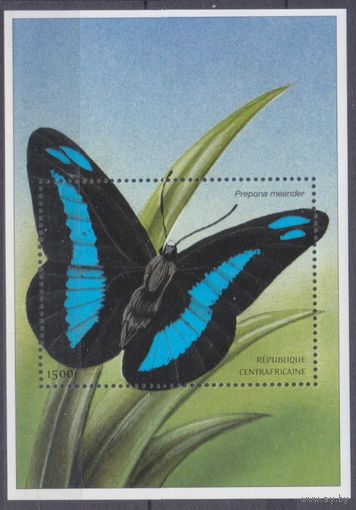 2001 Центральноафриканская Республика 2746/B661 Бабочки 7,00 евро