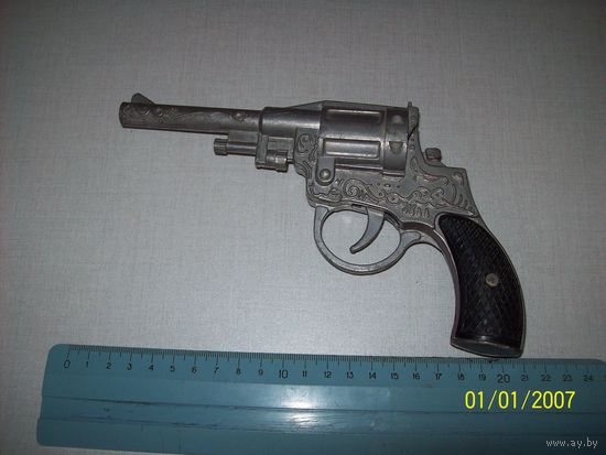 Револьвер детский СССР под пистоны.нет взводного курка