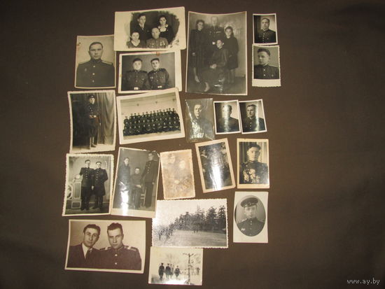 Фотографии из альбома 20 шт,военные в мирное время 50-е года.С рубля.