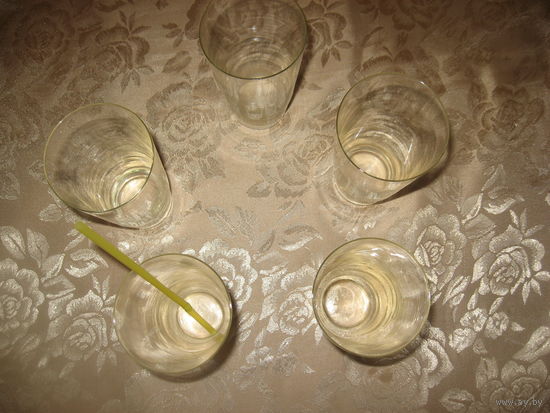 Лот 057 Стаканы для коктейлей (молочных, кофе гляссе, фруктовых) и соков 5 шт БССР
