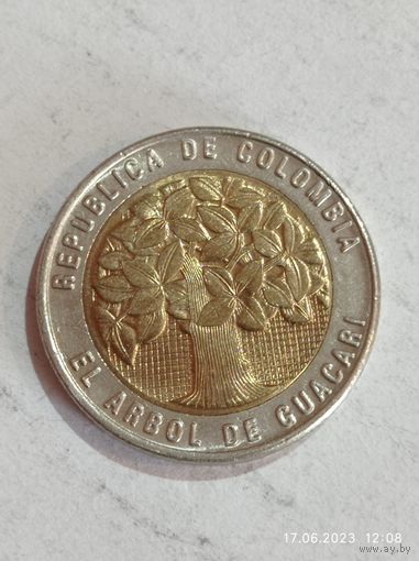 Колумбия 500 песо 2011 года .