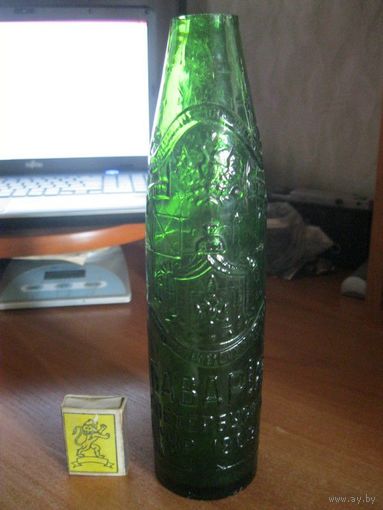 Красивая старинная ваза сделанная из пивной бутылки завода "Старая Бавария"в Санкт-Петербурге. Россия, конец 19 века.