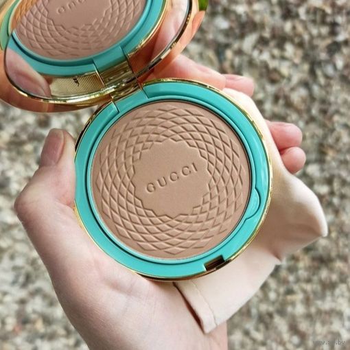 Бронзер Gucci Eclat Soleil Bronzing Powder в оттенке 01