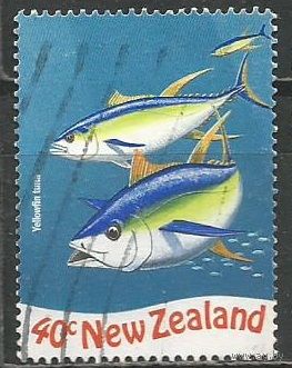 Новая Зеландия. Рыбы. Желтопёрый тунец. 1998г. Mi#1713.