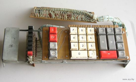 Клавиатура с герконовыми кнопками от калькулятора ИСКРА-111М