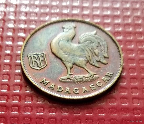 Мадагаскар 1 франк 1943 г. #30121