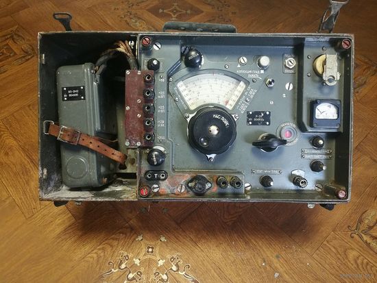 Армейский коротковолновый радиоприёмник Р-311.