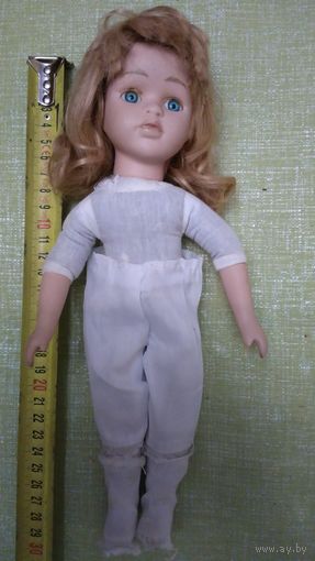 Кукла фарфоровая (11), 29 см