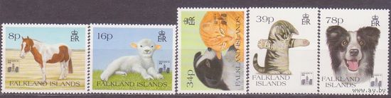 Финляндия 1994 г. Фолклендские острова. **(Falkland islands) Кошки. Собаки. Лошади фауна.