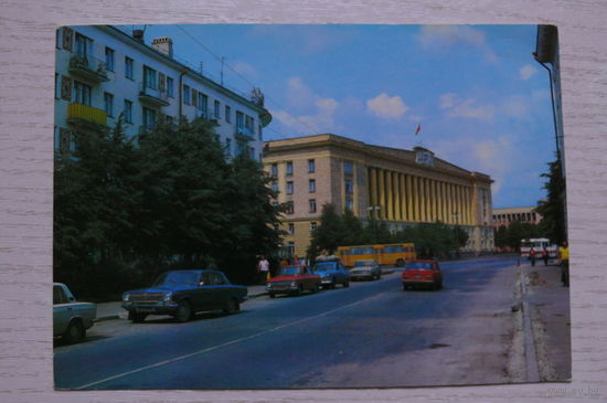 Новгород. Улица Горького; 1982, чистая.