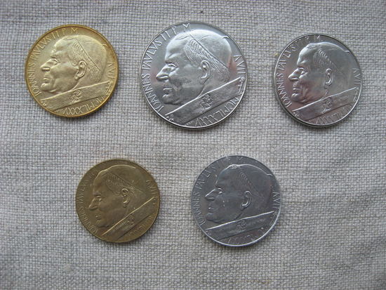 Ватикан лот из 5-ти монет номиналом от 200 до 10 лир 1985 год - MCMLXXXV Папа Иоанн Павел II
