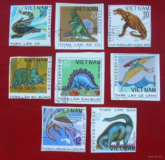 Вьетнам. Динозавры. Животные. Фауна. ( 8 марок ) 1979 года.