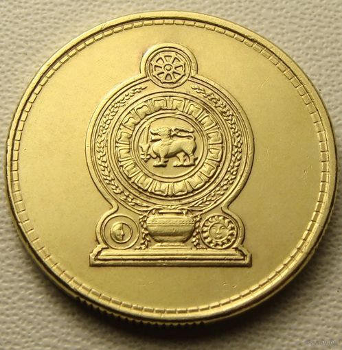 Шри - Ланка.  1 рупия 2006 год  KM#136.3