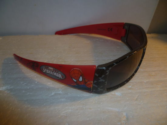 Детские фирменные солнцезащитные очки MARVEL SPIDERMEN