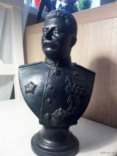 Коллекция Касли-Куса. Бюст Сталин. Касли 1949.