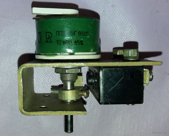 Микропереключатель МП1101л УХЛ3 с резистором и механикой