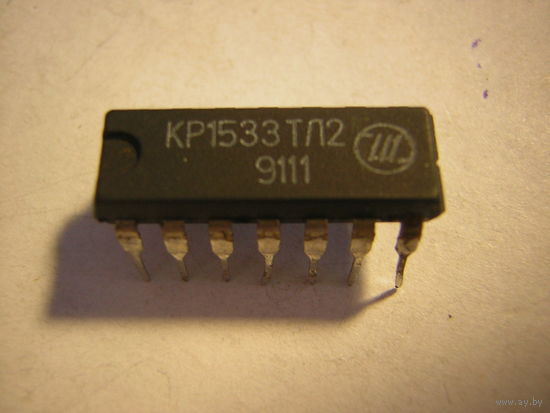 Микросхема КР1533ТЛ2