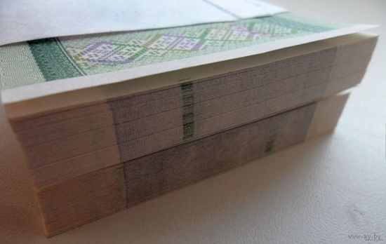 100 рублей РБ 2000 г.в. UNC, серия нТ, /цена за шт/.