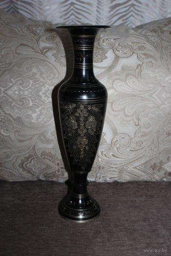 Латунная ваза, Индия, времён СССР, высота 39.5 см., клеймо.