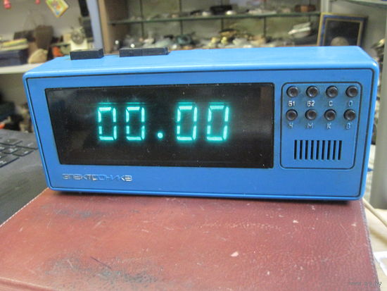 Часы Электроника 11-03.