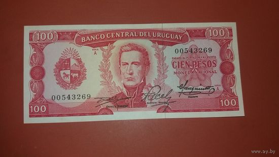 Банкнота 100 песо Уругвай  1967 г.