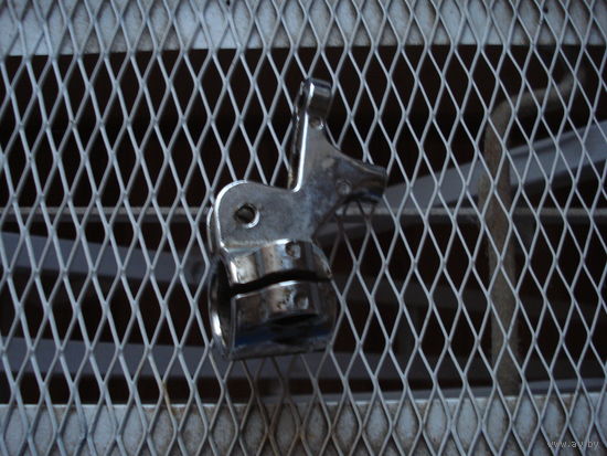 Кронштейн рычага ручного тормоза переднего колеса к мотоциклам марки Восход. Сделано в СССР.