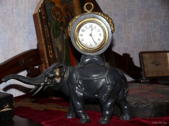 Часы каминные на слоне. Гармания, начало20 века.