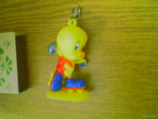 Твити Пай ( Tweety Pie) - Желтая канарейка, персонаж из серии мультфильмов "Looney Tunes" и "Merrie Melodies"
