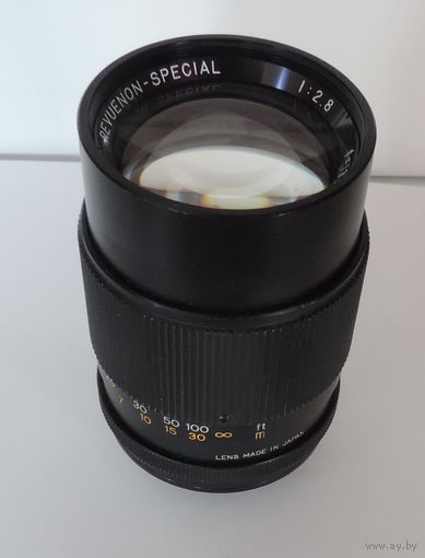 Объектив к фотоаппарату "Revuenon special 1:2.8 f = 135 mm" Япония. Исправный.