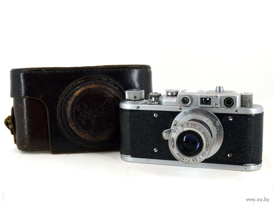 Фотоаппарат Зоркий 1955 года (с синхроконтактом)