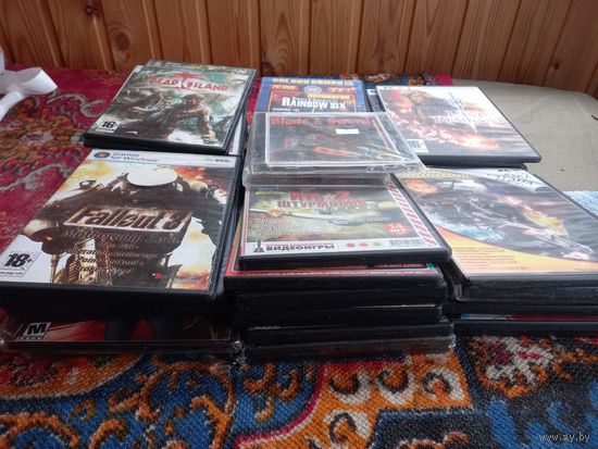 Коллекция дисков с играми DVD 48 штук