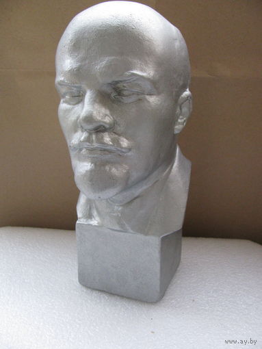 Бюст В.И. Ленина, силумин. 105х140х265 мм