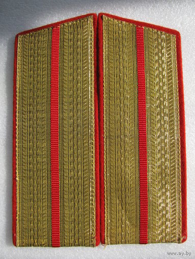 Погоны к парадной форме одежды младшие офицерского состава ВС СССР (золотая нитка)